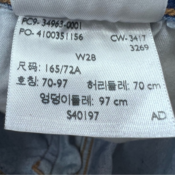 Levi's Button Fly Raw Hem Distressed 100% Cotton
Jean Denim Mini Skirt Size 28 - Picture 11 of 11